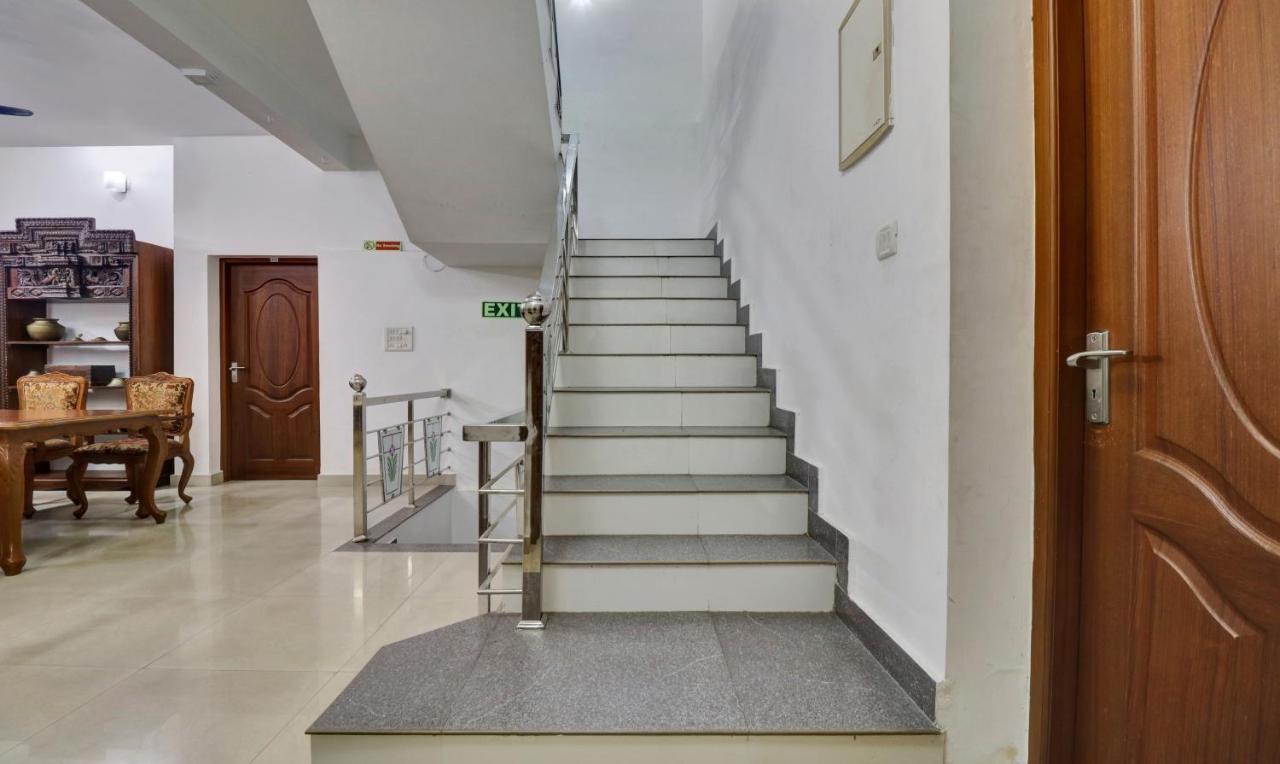 Treebo Backpackers Inn Kochi Luaran gambar
